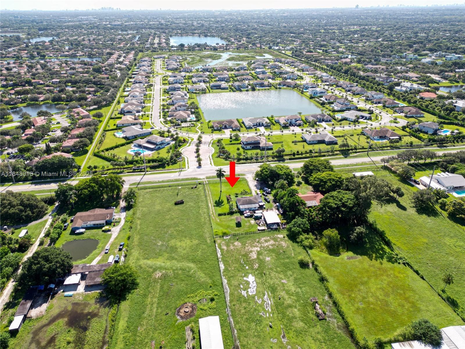 1921 SW 112th Ave, Davie FL 33325 photo 4