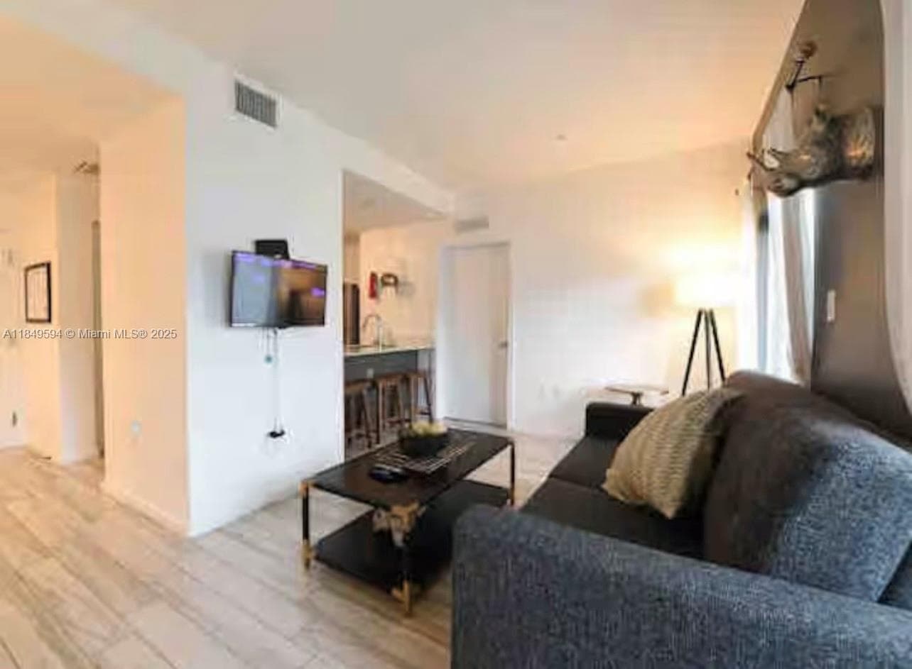 481 NE 29th St # 705, Miami FL 33137 photo 2