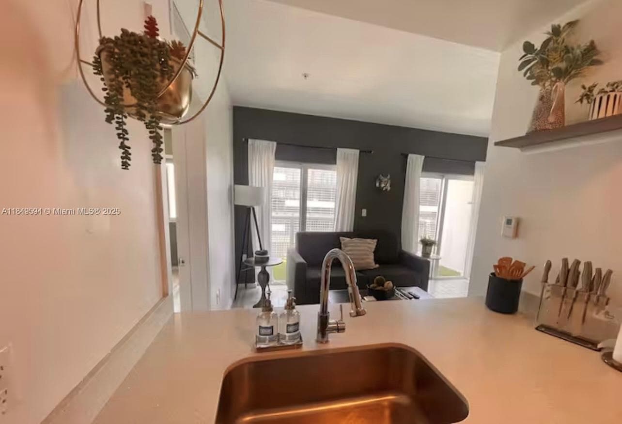 481 NE 29th St # 705, Miami FL 33137 photo 3