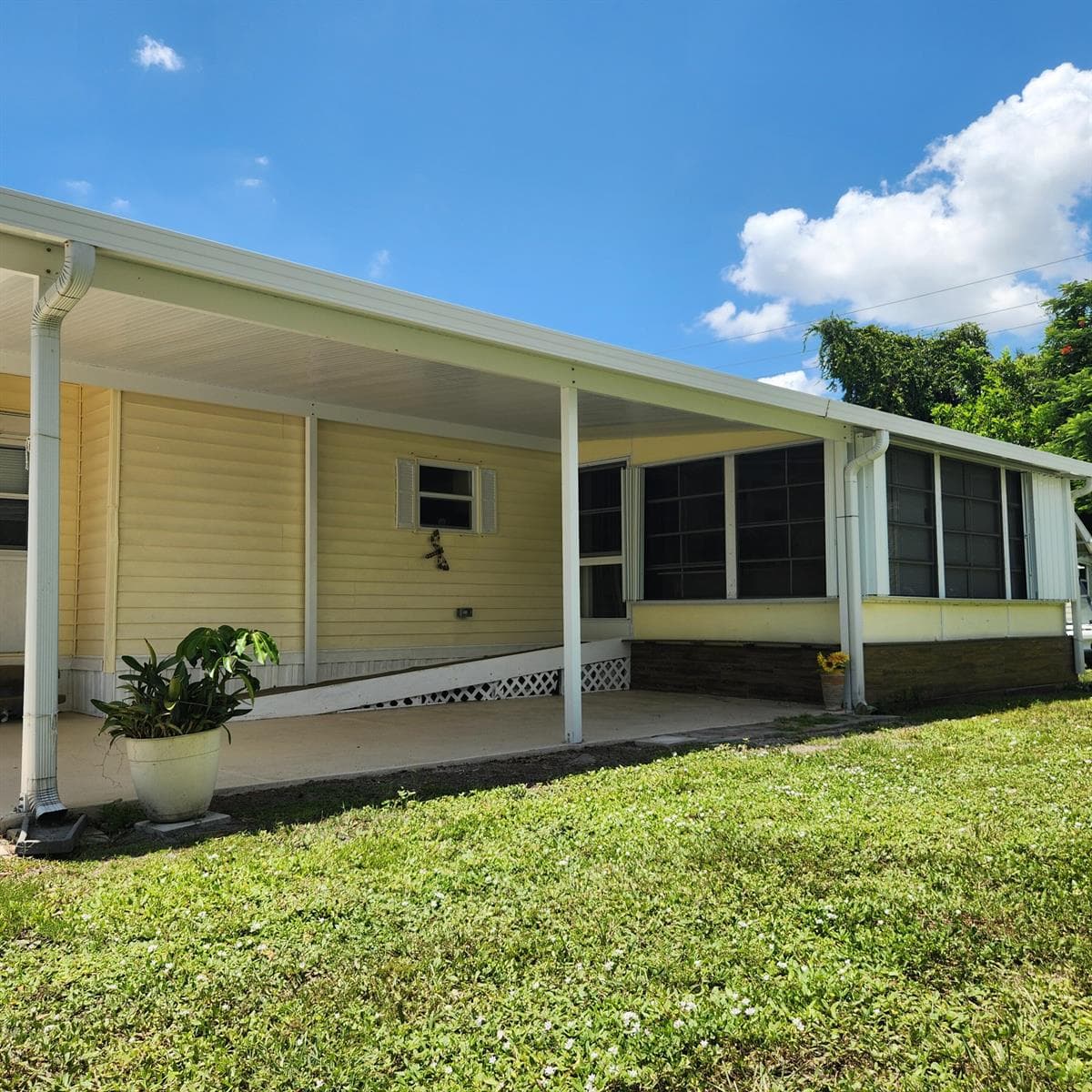 218 W Caribbean, Port St. Lucie FL 34952 photo 4