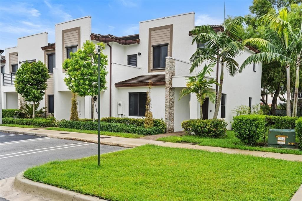 340 NE 208th Terrace # 340, Miami FL 33179 photo 3