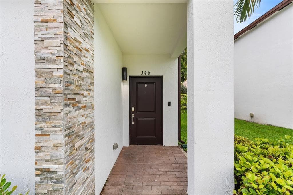 340 NE 208th Terrace # 340, Miami FL 33179 photo 4