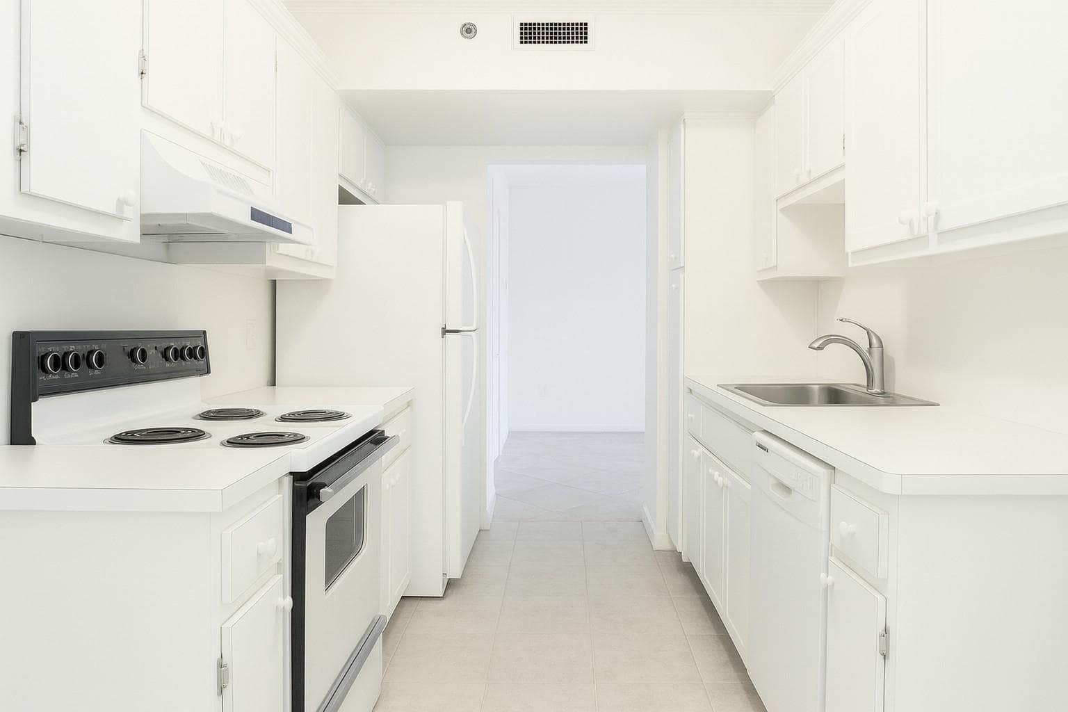4001 Hillcrest Drive # 407, Hollywood FL 33021 photo 4