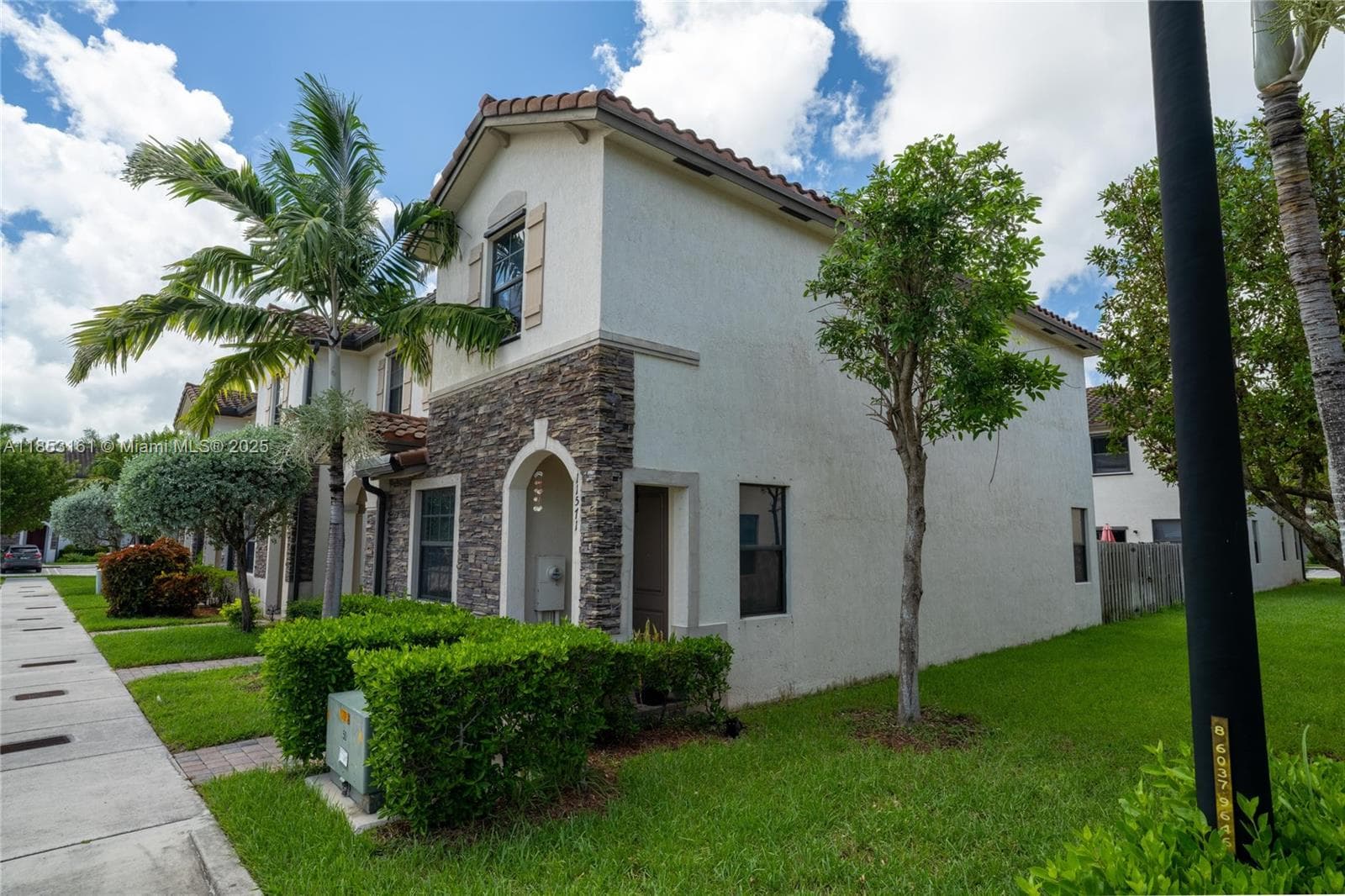 11571 SW 248th Ln, Homestead FL 33032 photo 3