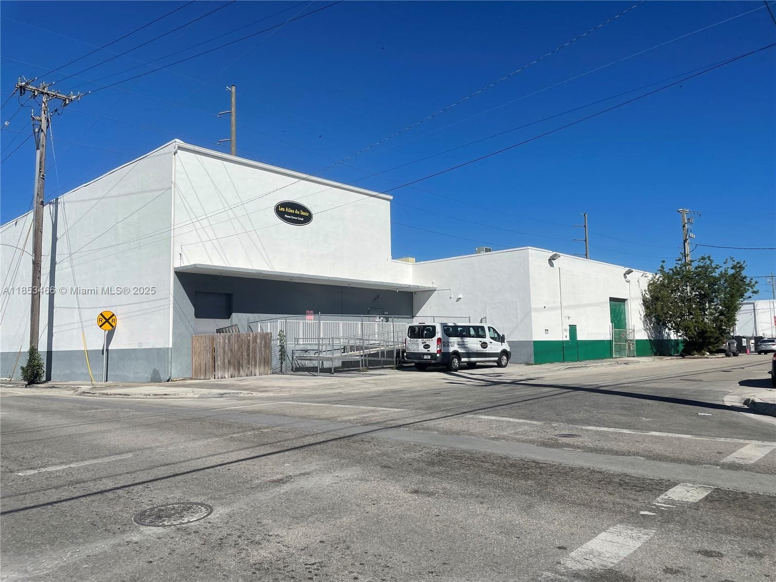 1395 NW 22nd St, Miami FL 33142 photo 4