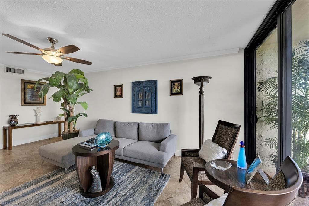 105 Lake Emerald Drive # 711, Oakland Park FL 33309 photo 4