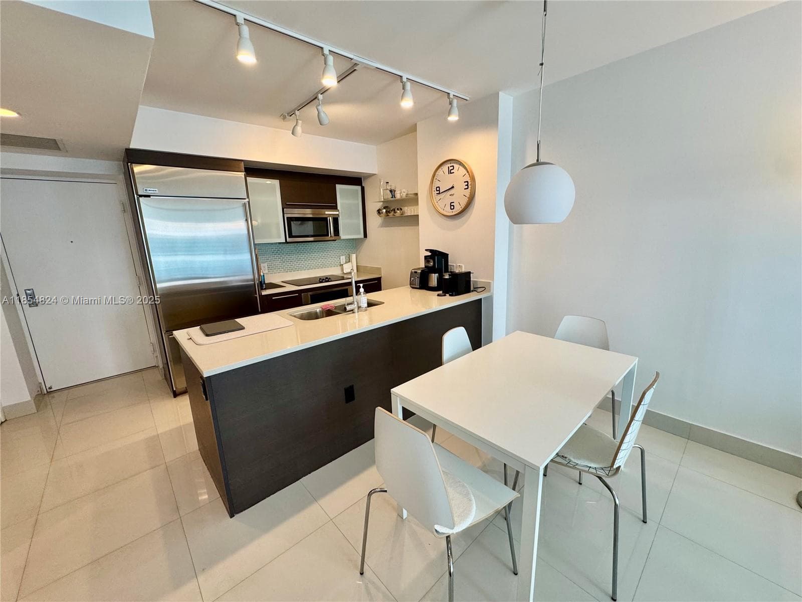 500 Brickell Ave # 1204, Miami FL 33131 photo 4