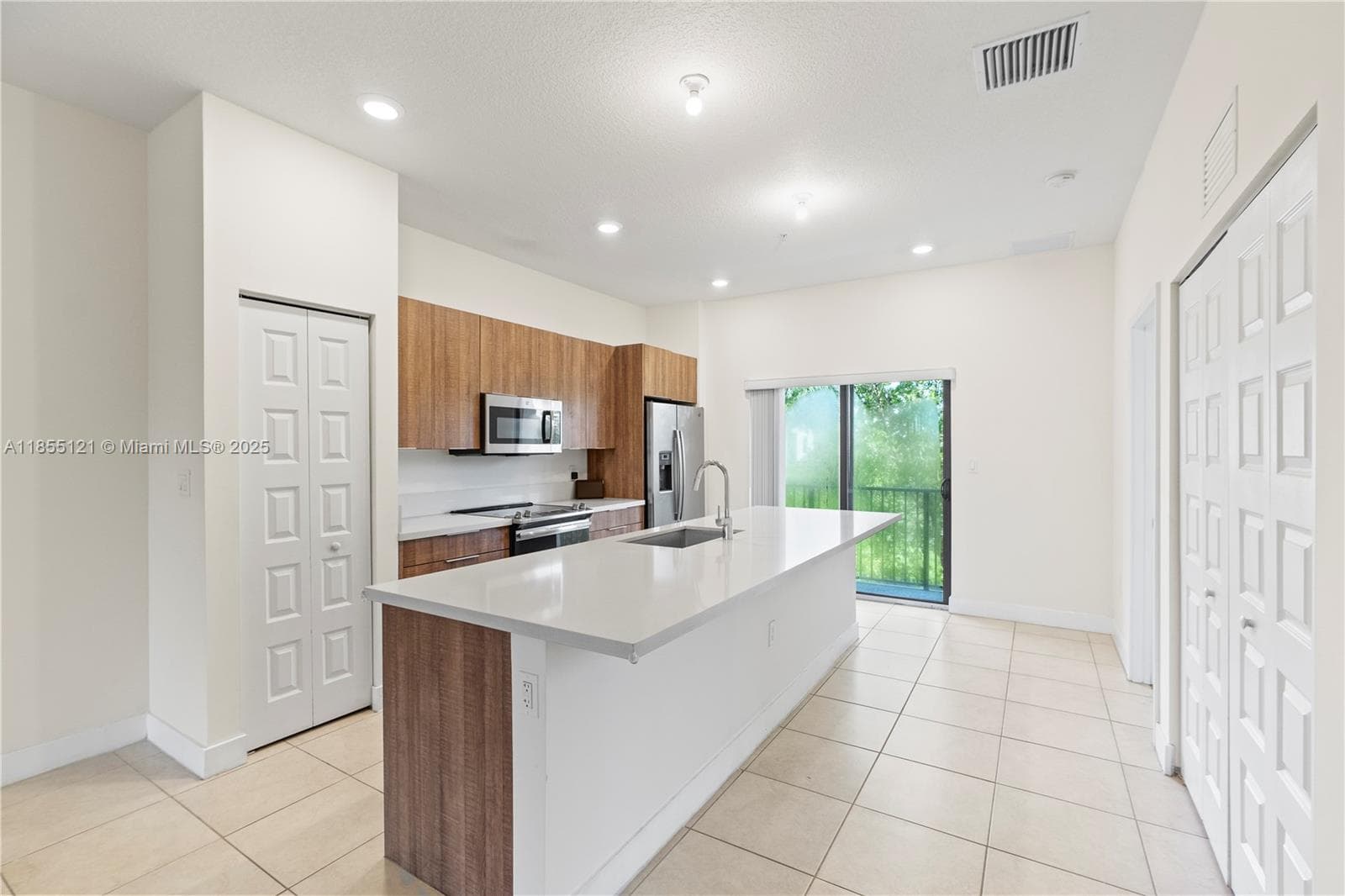 7831 NW 104th Ave # 22, Doral FL 33178