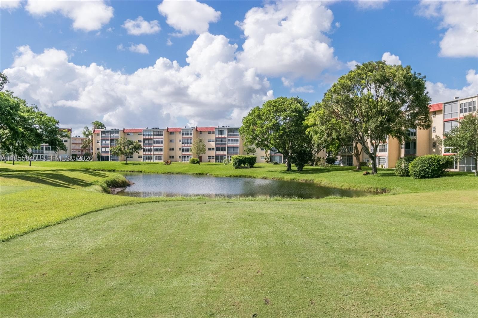 1040 Country Club Dr # 309, Margate FL 33063 photo 3