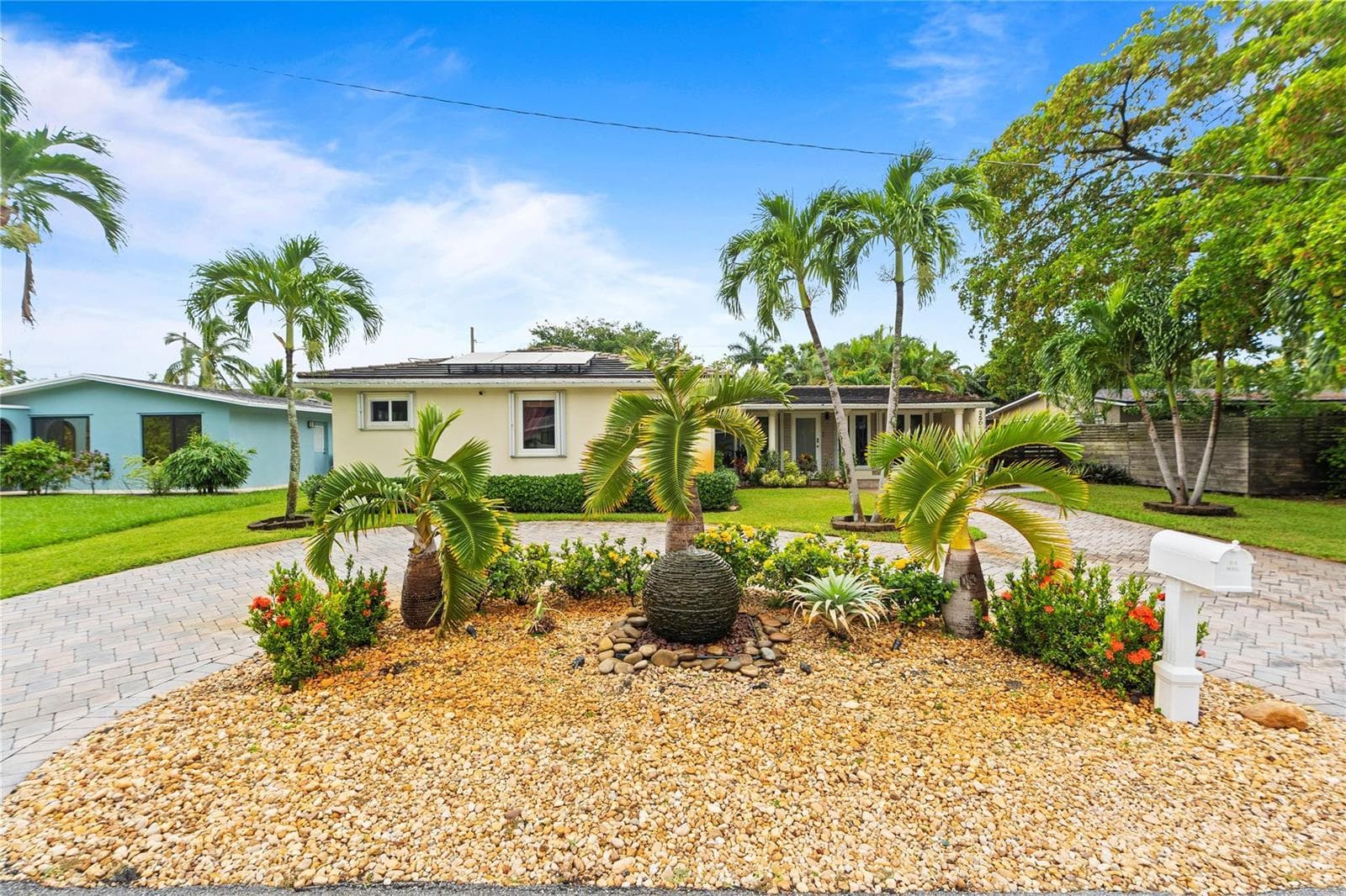 2501 NW 8th Avenue, Wilton Manors FL 33311 photo 2