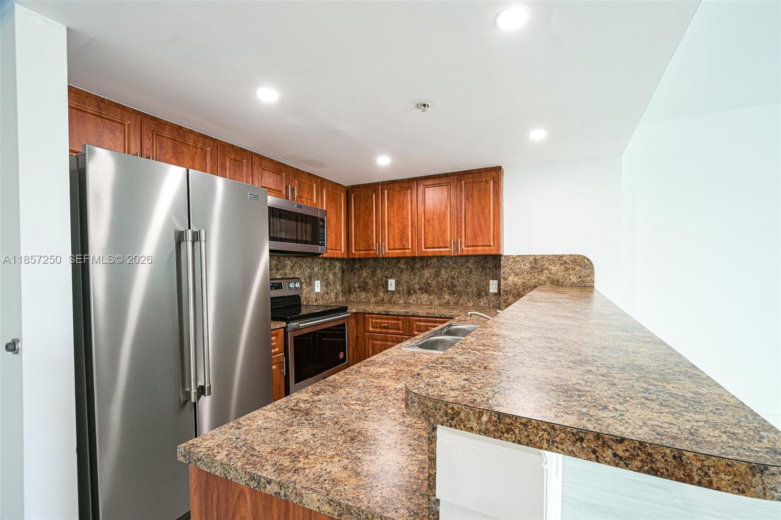 2740 SW 28th Ter # 603, Miami FL 33133 photo 4