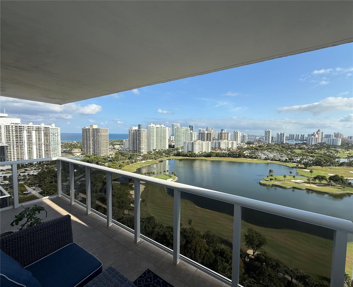 3625 N Country Club Dr, Aventura FL 33180