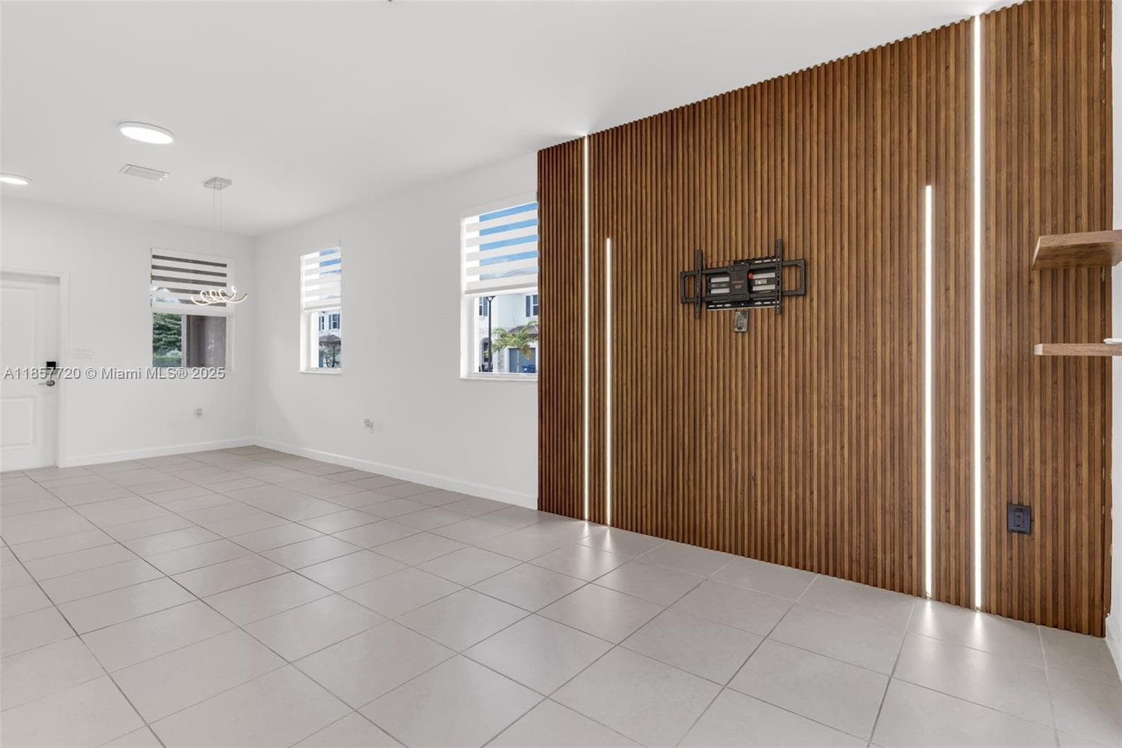 12373 NW 24th Pl, Miami FL 33167 photo 5