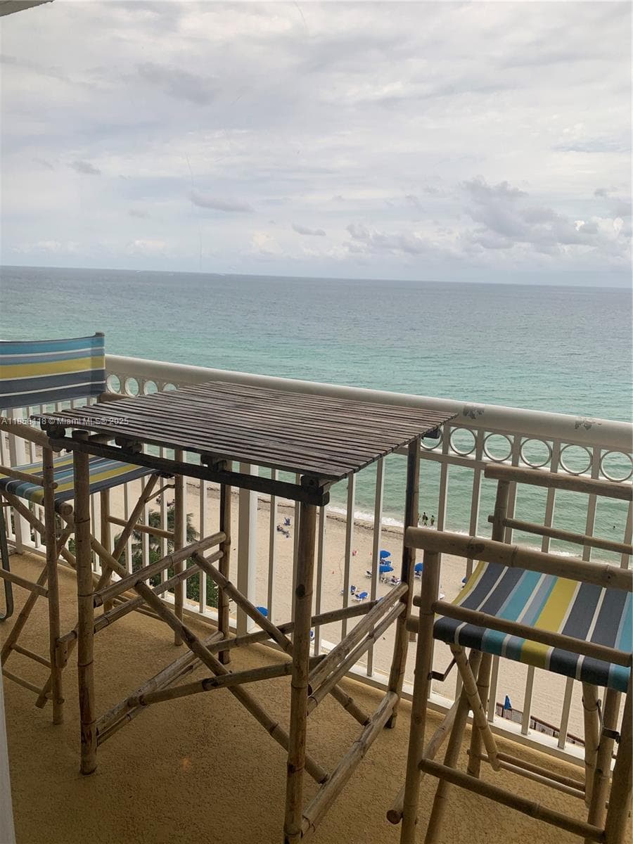 19201 Collins Ave # 611, Sunny Isles Beach FL 33160 photo 4