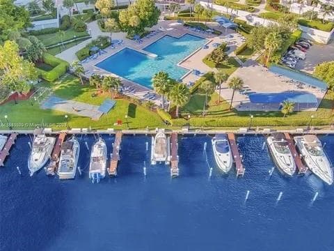 2500 Parkview Drive # 814, Hallandale Beach FL 33009 photo 3