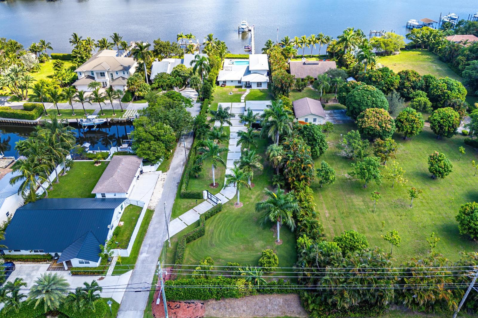 5447 Center Street, Jupiter FL 33458 photo 2