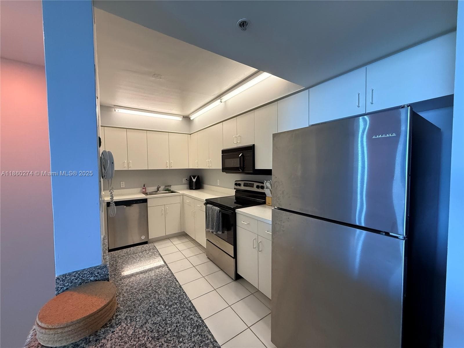 800 Claughton Island Dr # 703, Miami FL 33131 photo 4