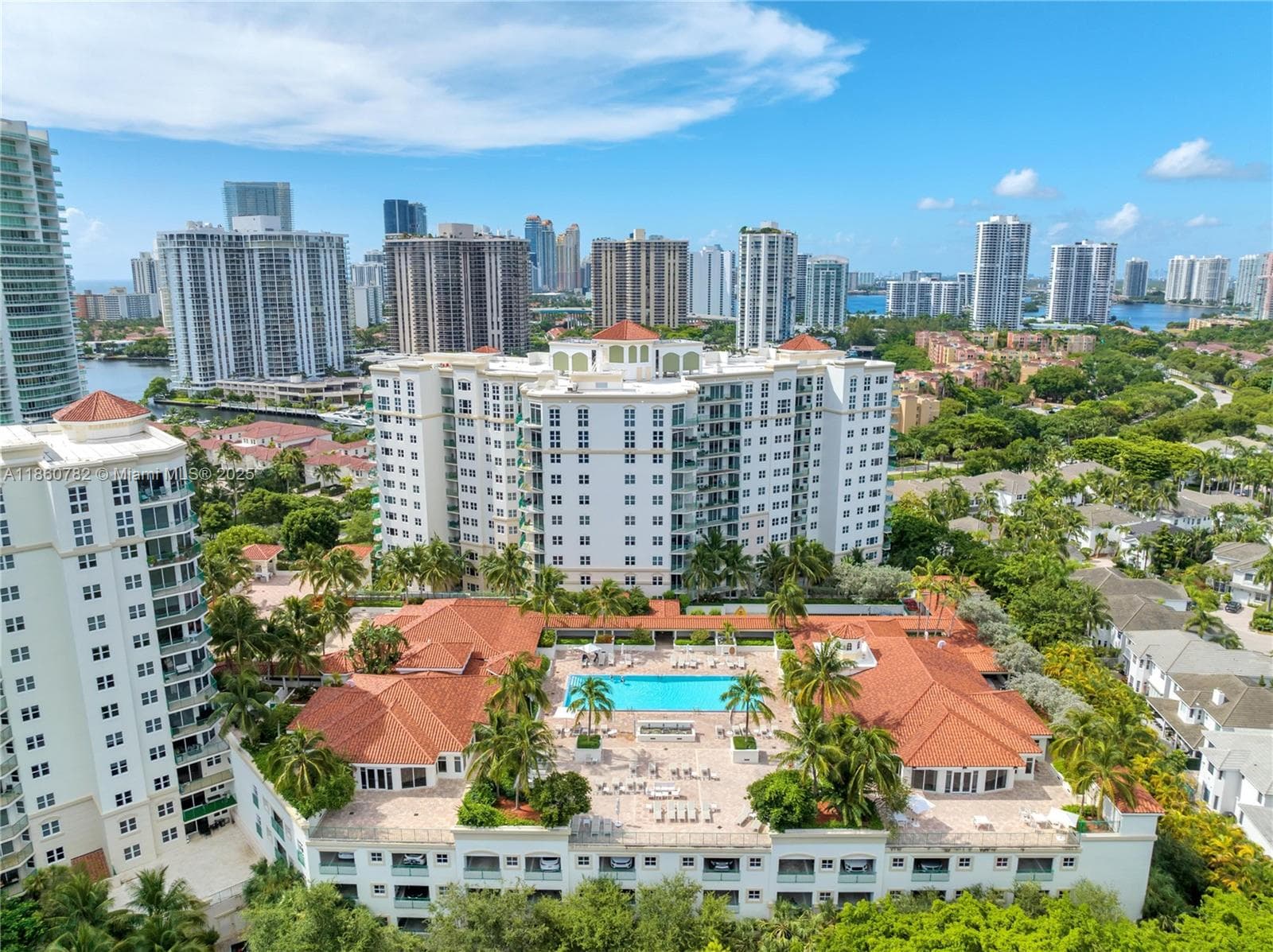 19900 E Country Club Dr # 308, Aventura FL 33180