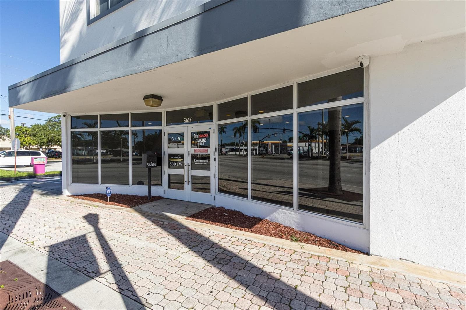 2743 Hollywood Boulevard, Hollywood FL 33020 photo 3