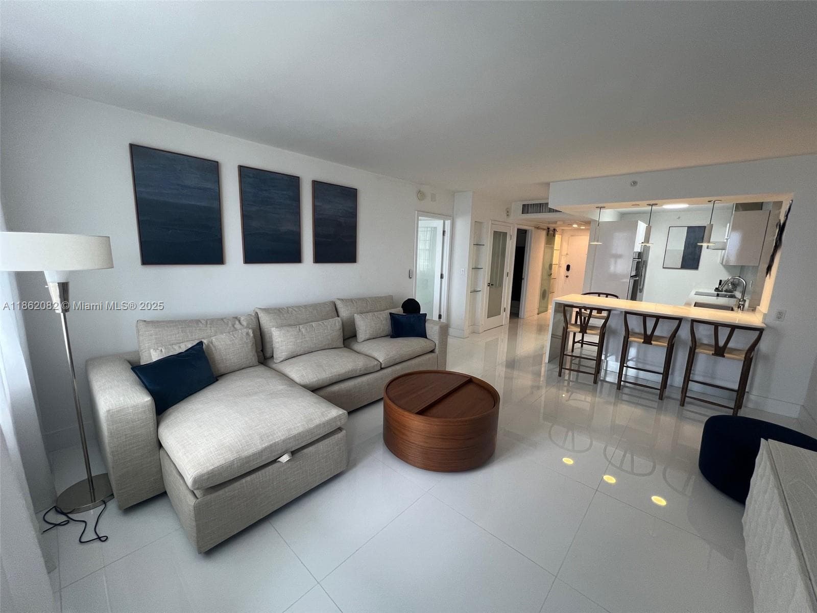 100 Lincoln Rd # 1022, Miami Beach FL 33139 photo 2
