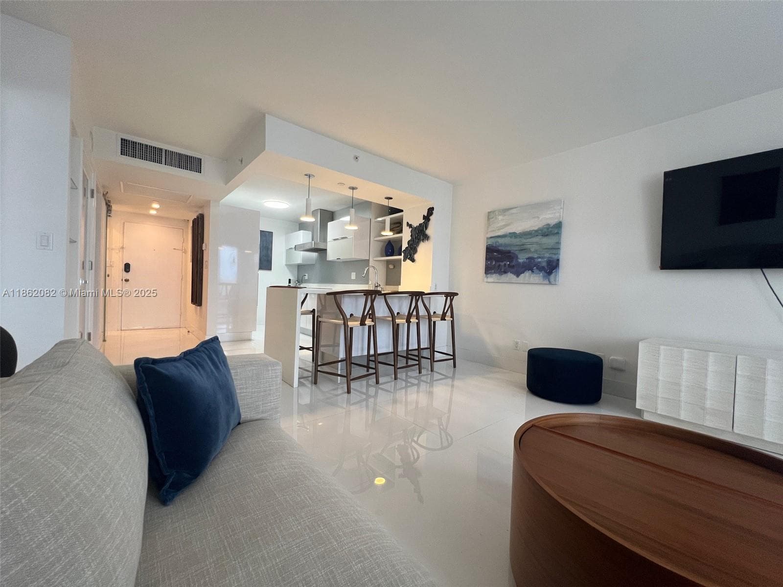 100 Lincoln Rd # 1022, Miami Beach FL 33139 photo 5