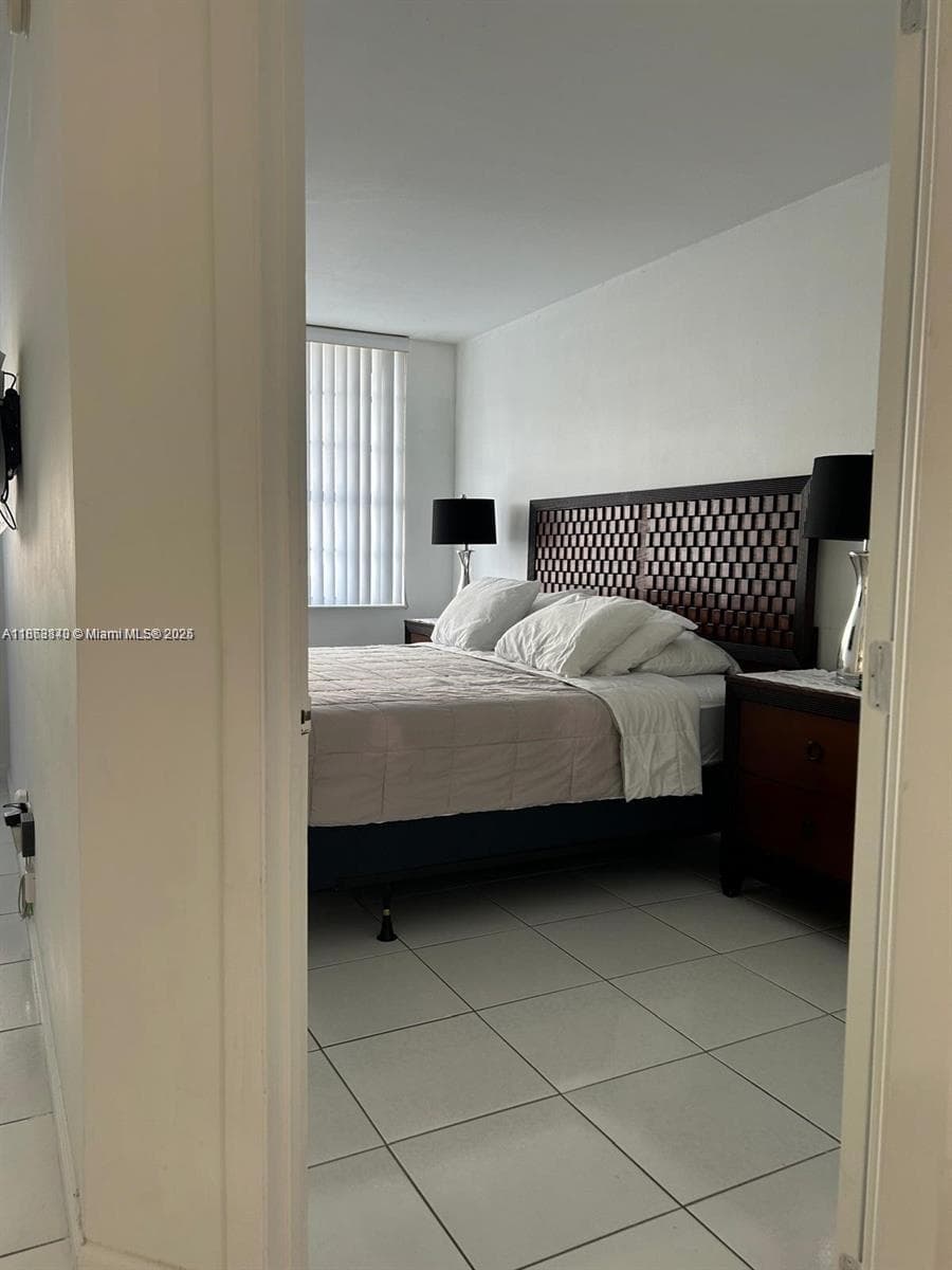 100 Lincoln Rd # 437, Miami Beach FL 33139 photo 3