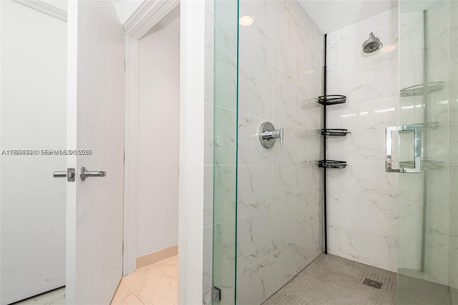 16385 Biscayne Blvd # 2118, North Miami Beach FL 33160 photo 5