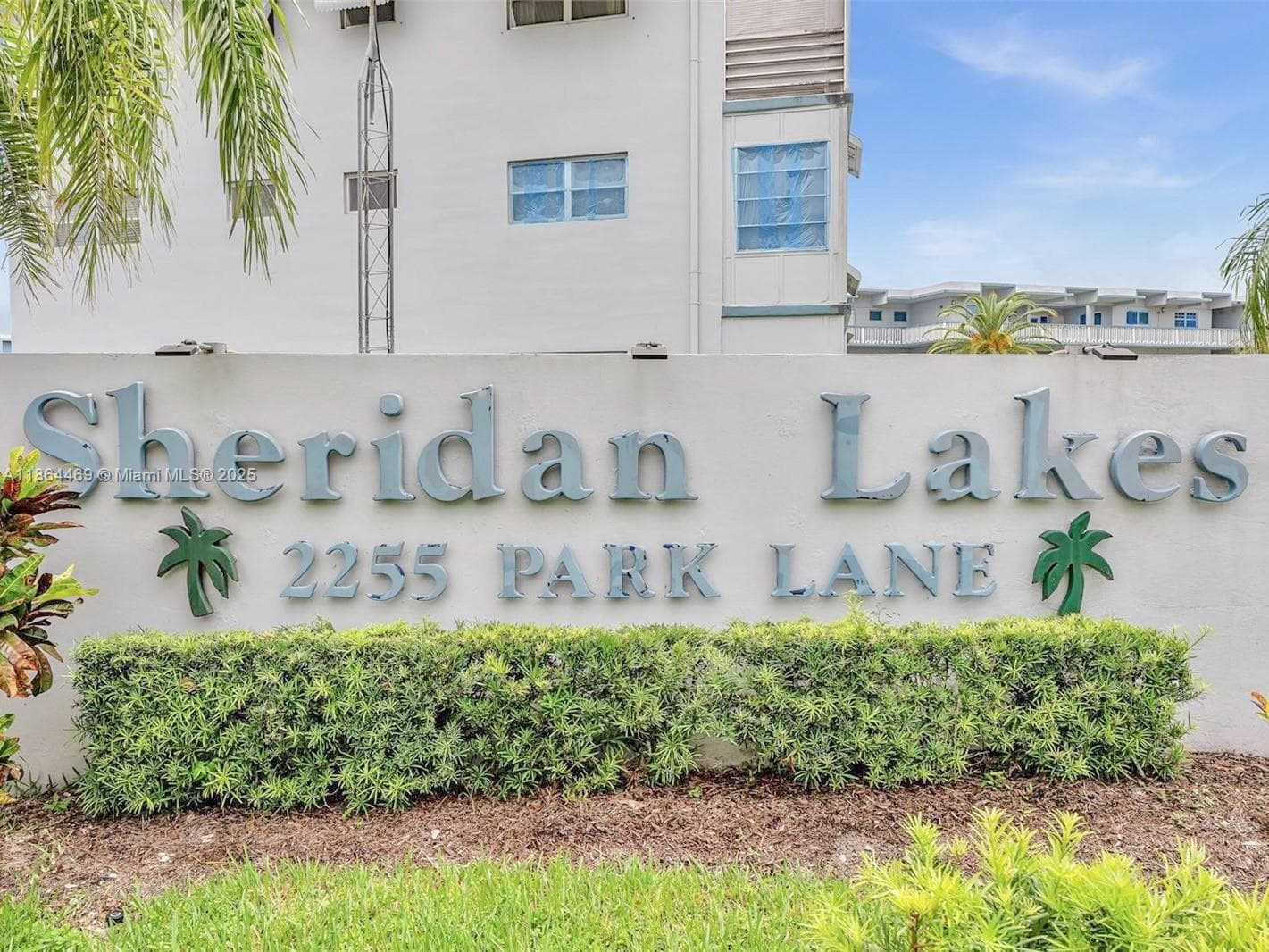 2300 Park Ln # 105, Hollywood FL 33021 photo 3