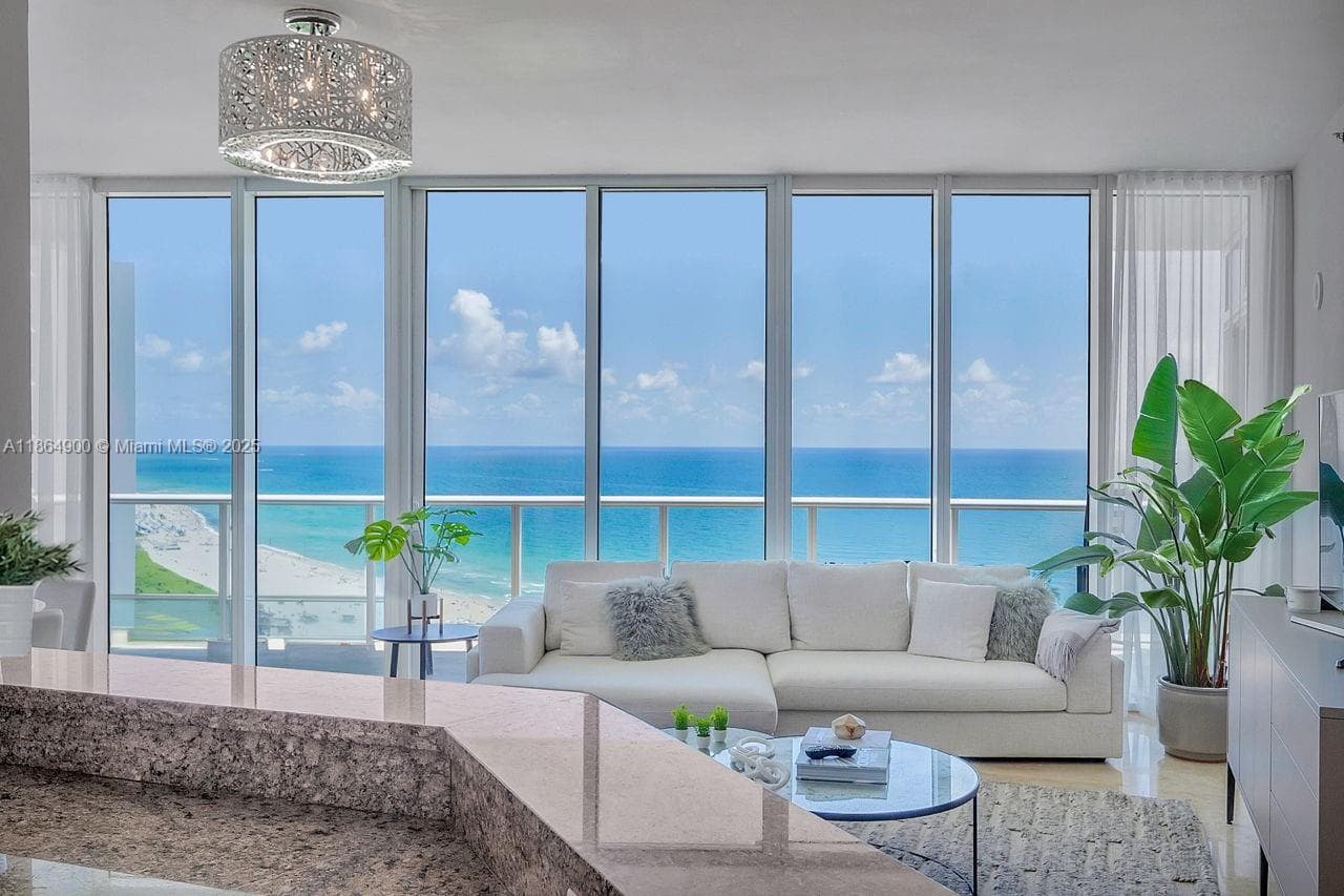 100 S Pointe Dr # 2208, Miami Beach FL 33139