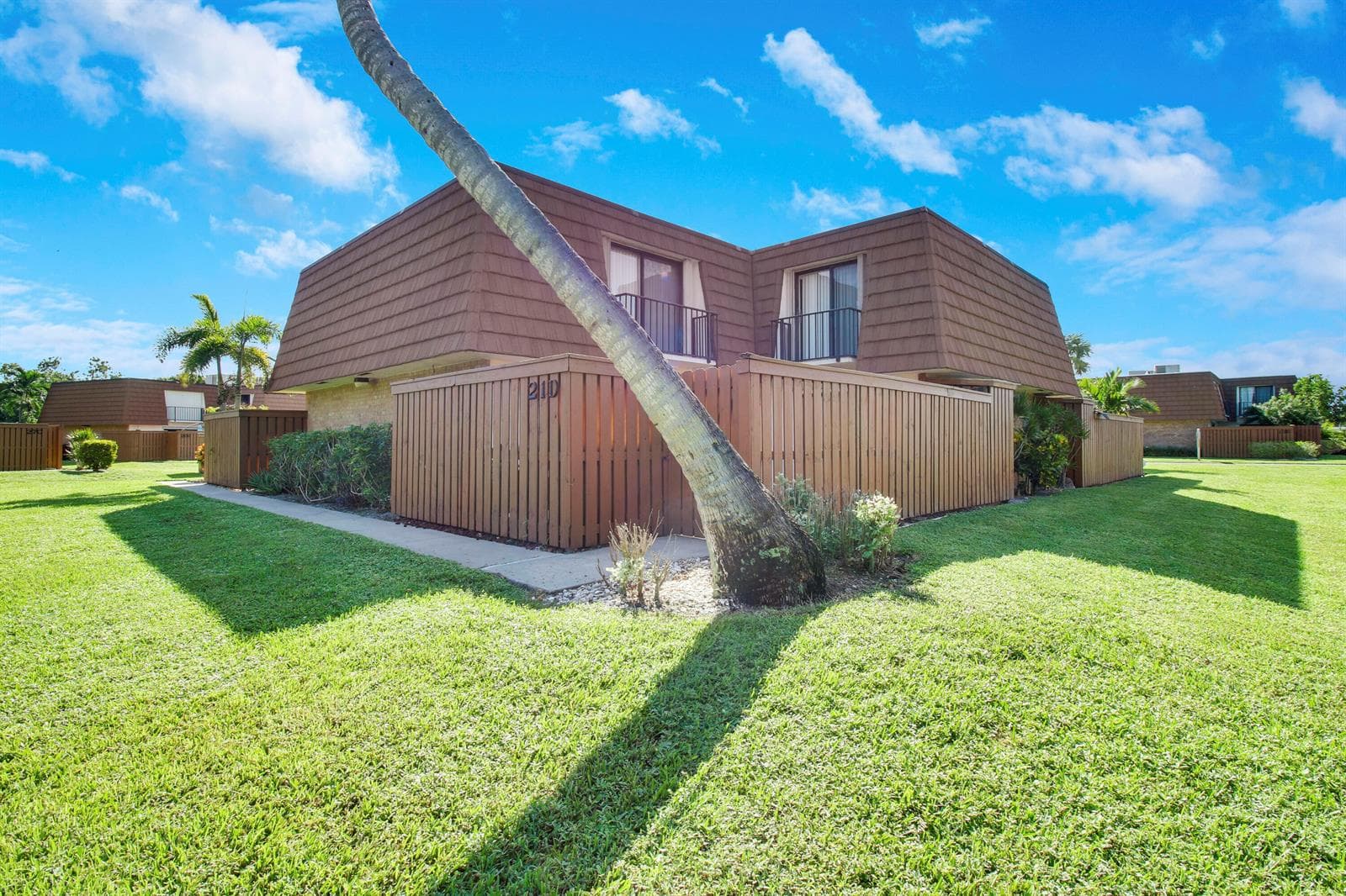 3900 County Line Road # 21d, Tequesta FL 33469 photo 2