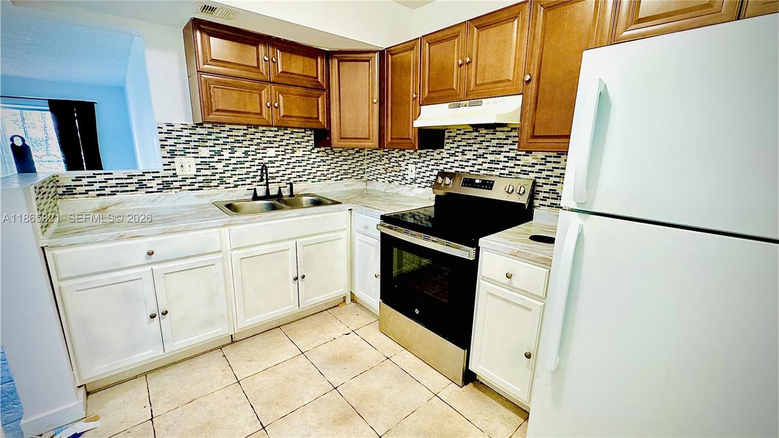 3700 NW 21st St # 109, Lauderdale Lakes FL 33311 photo 2