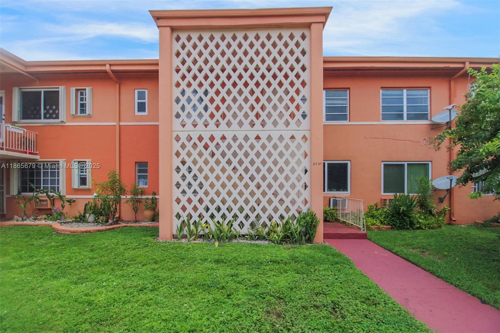 3451 SW 11th St # 8A, Miami FL 33135 photo 3