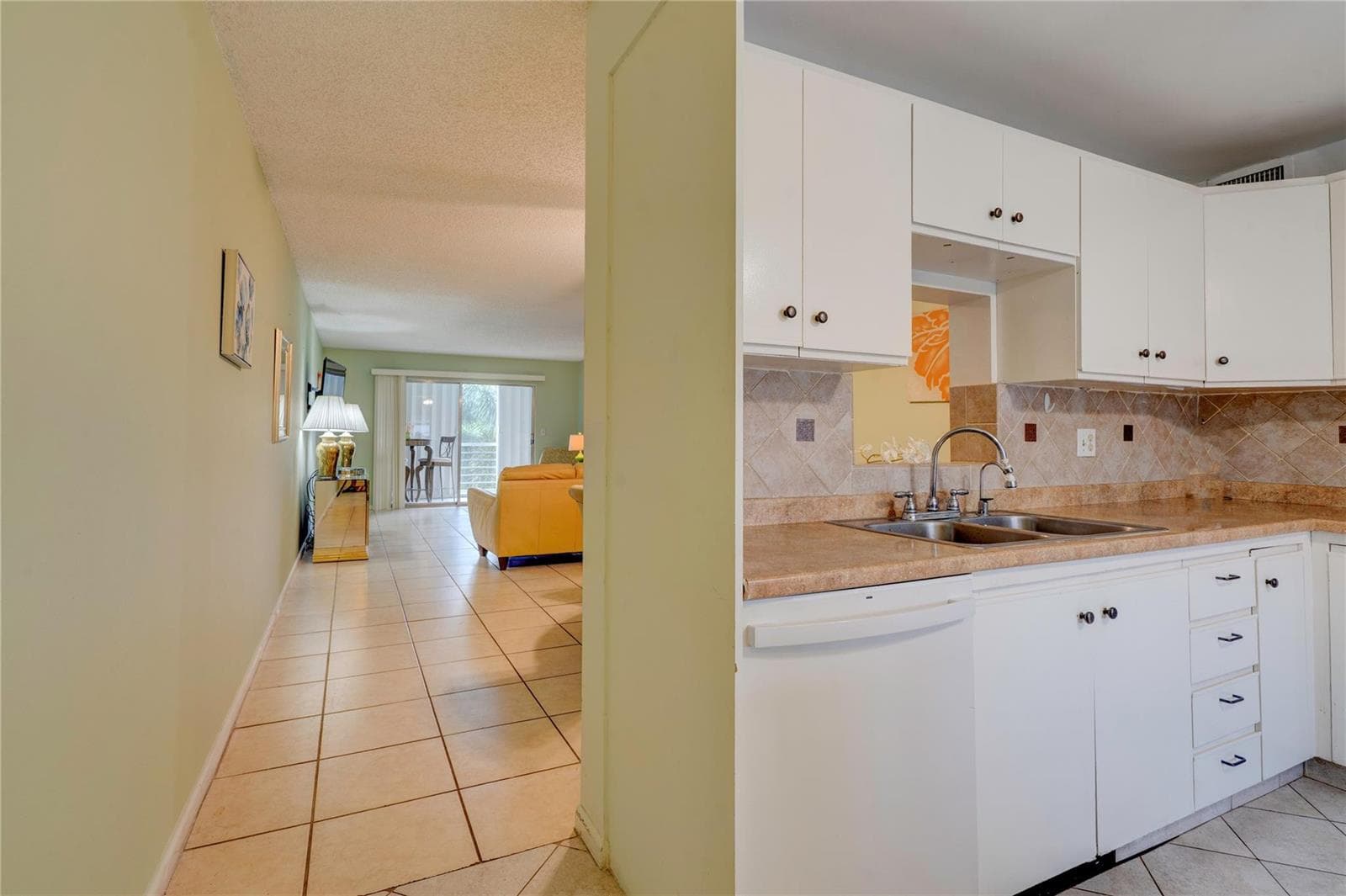 3102 Portofino Point # K3, Coconut Creek FL 33066 photo 4