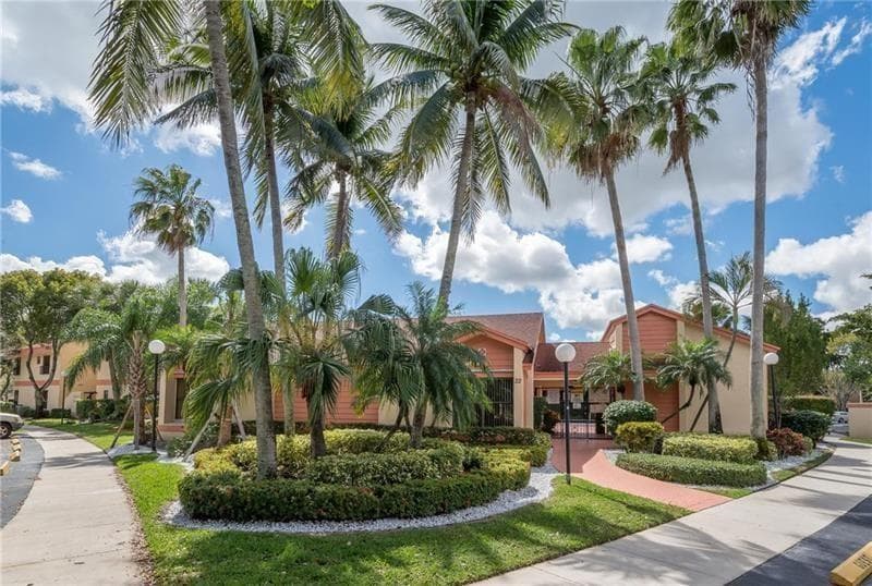 2744 S Carambola Circle # 1919, Coconut Creek FL 33066 photo 4