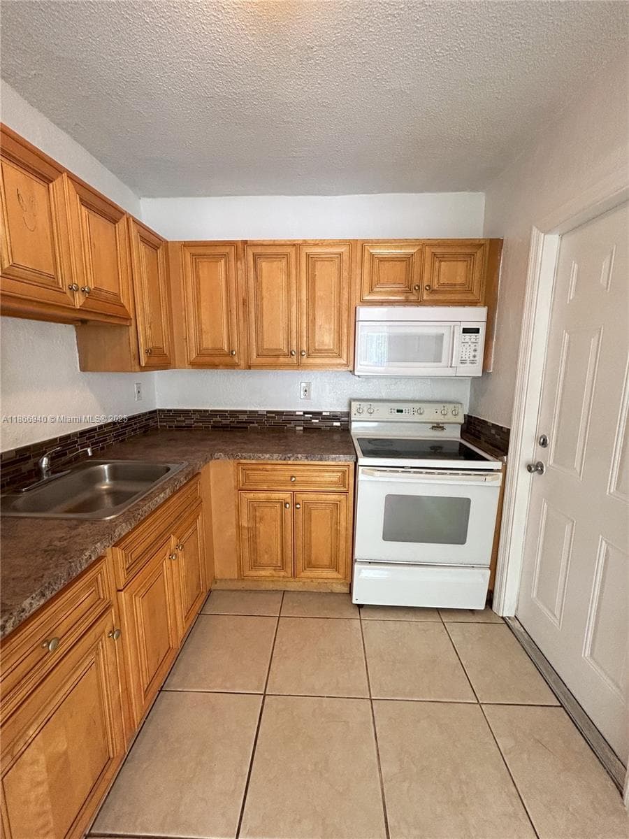 8287 NE Miami Ct # 101, Miami, FL 33138 photo 4