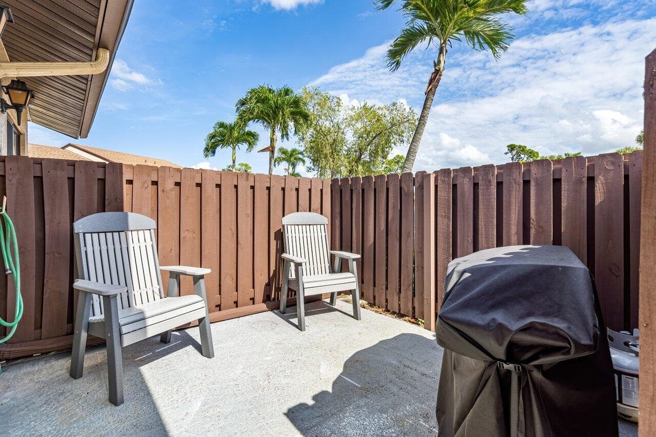 816 Sky Pine Way # G, FL 33415 photo 4