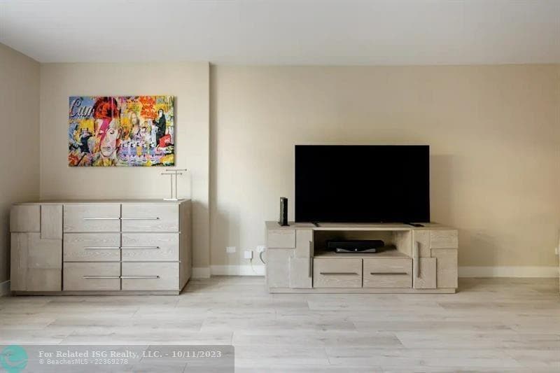 2301 Collins Avenue # 327, Miami Beach FL 33139 photo 5