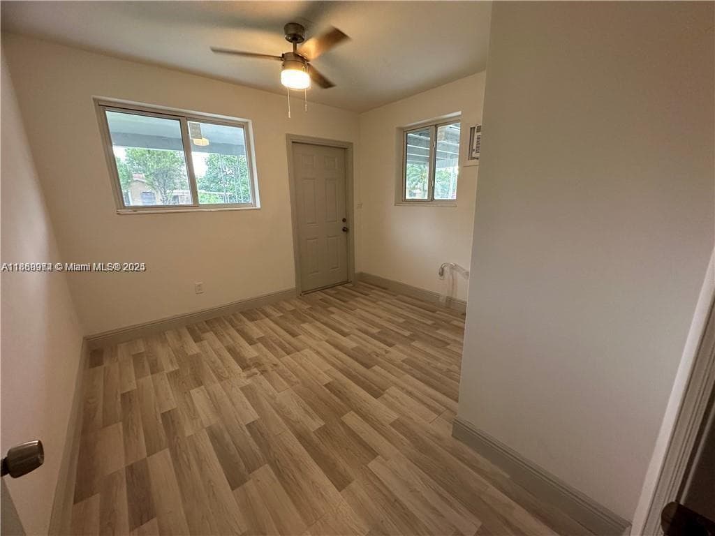 1255 NE 110th Ter, Miami FL 33161 photo 4