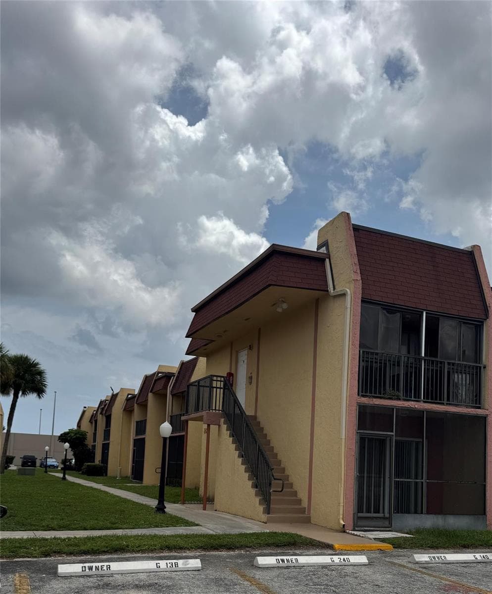 2850 NW 55th Avenue # 2D, Lauderhill FL 33313 photo 2