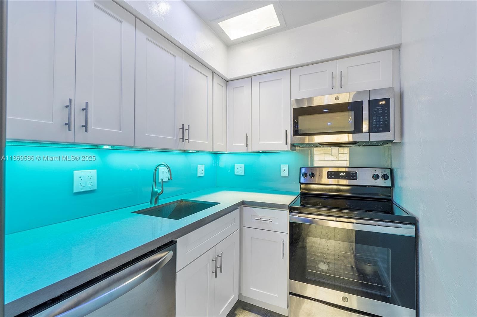 2901 Polk St # 5, Hollywood FL 33020 photo 3
