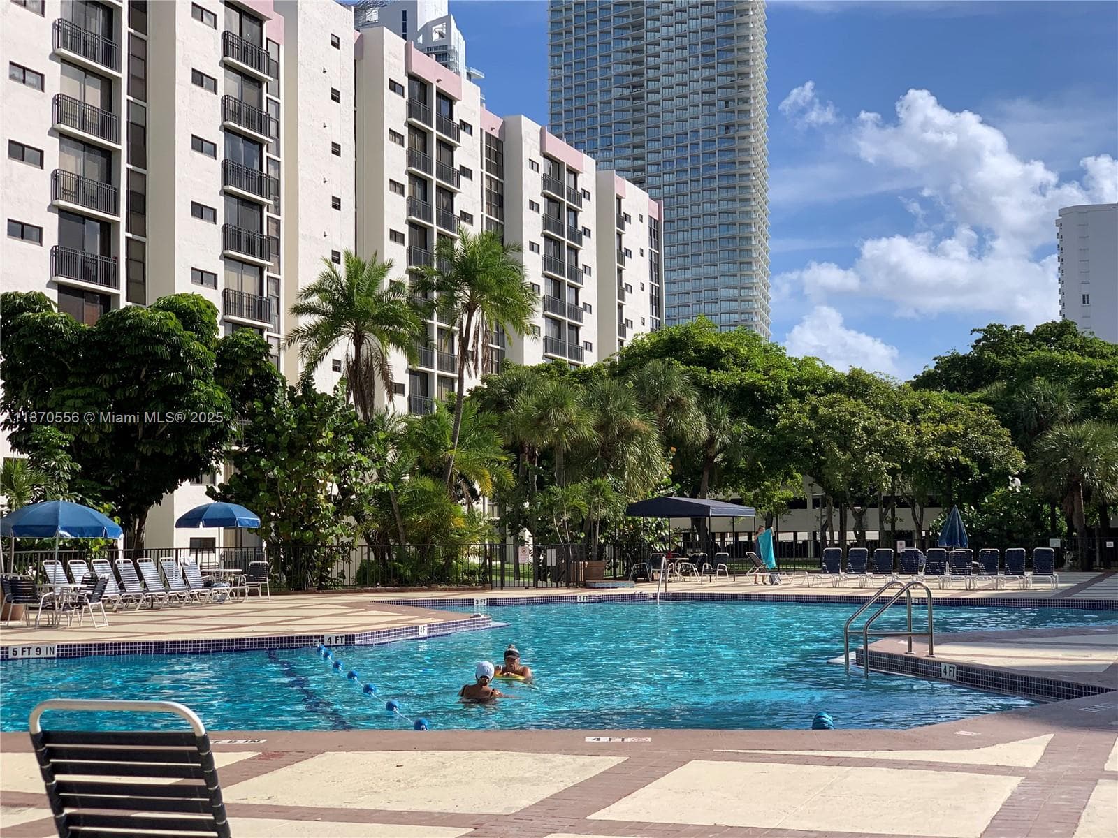 17021 N Bay Rd # 1025, Sunny Isles Beach FL 33160 photo 2