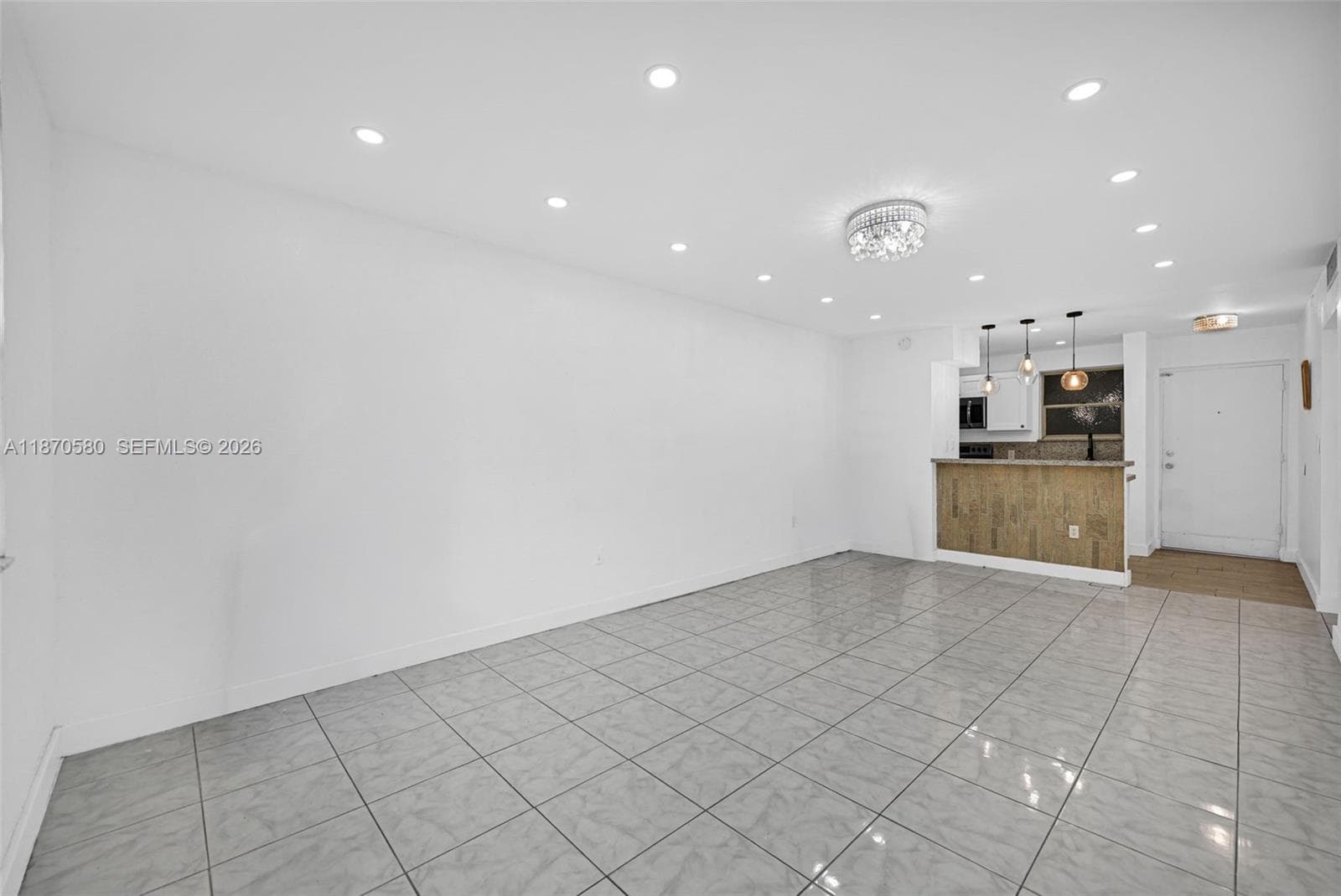 13101 Memorial Hwy # 104, North Miami FL 33161 photo 2