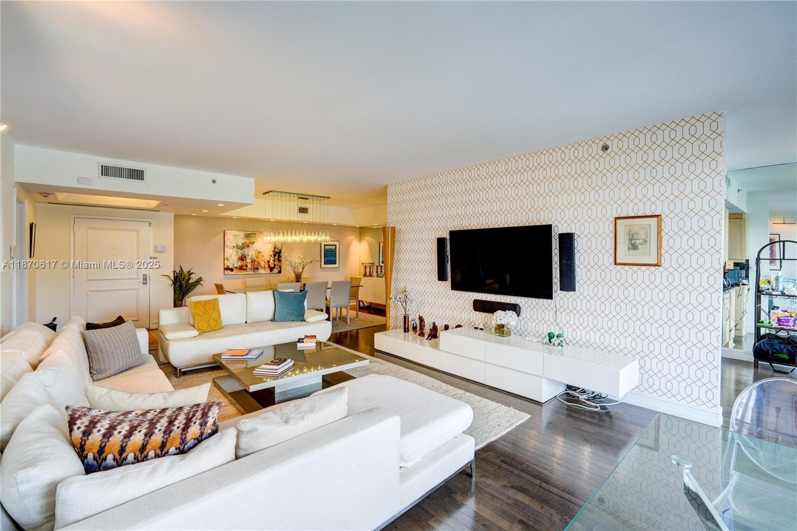 2000 Island Blvd # 710, Aventura FL 33160 photo 2