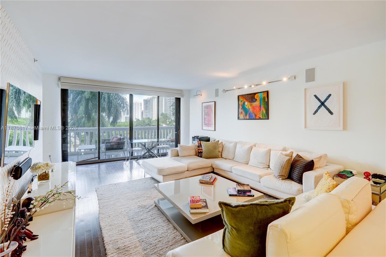 2000 Island Blvd # 710, Aventura FL 33160 photo 4