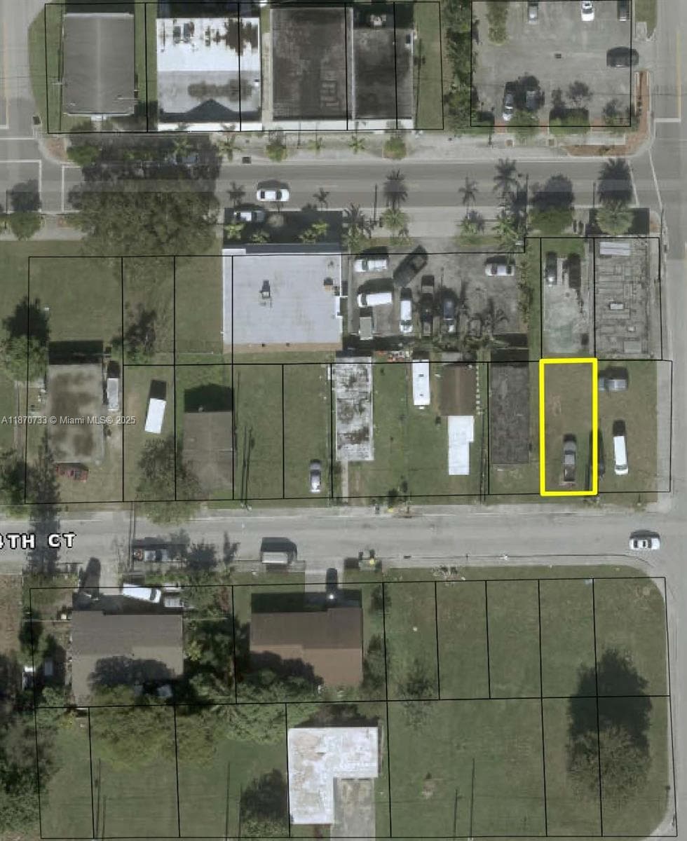 211 SW 4th Ct, Homestead FL 33030