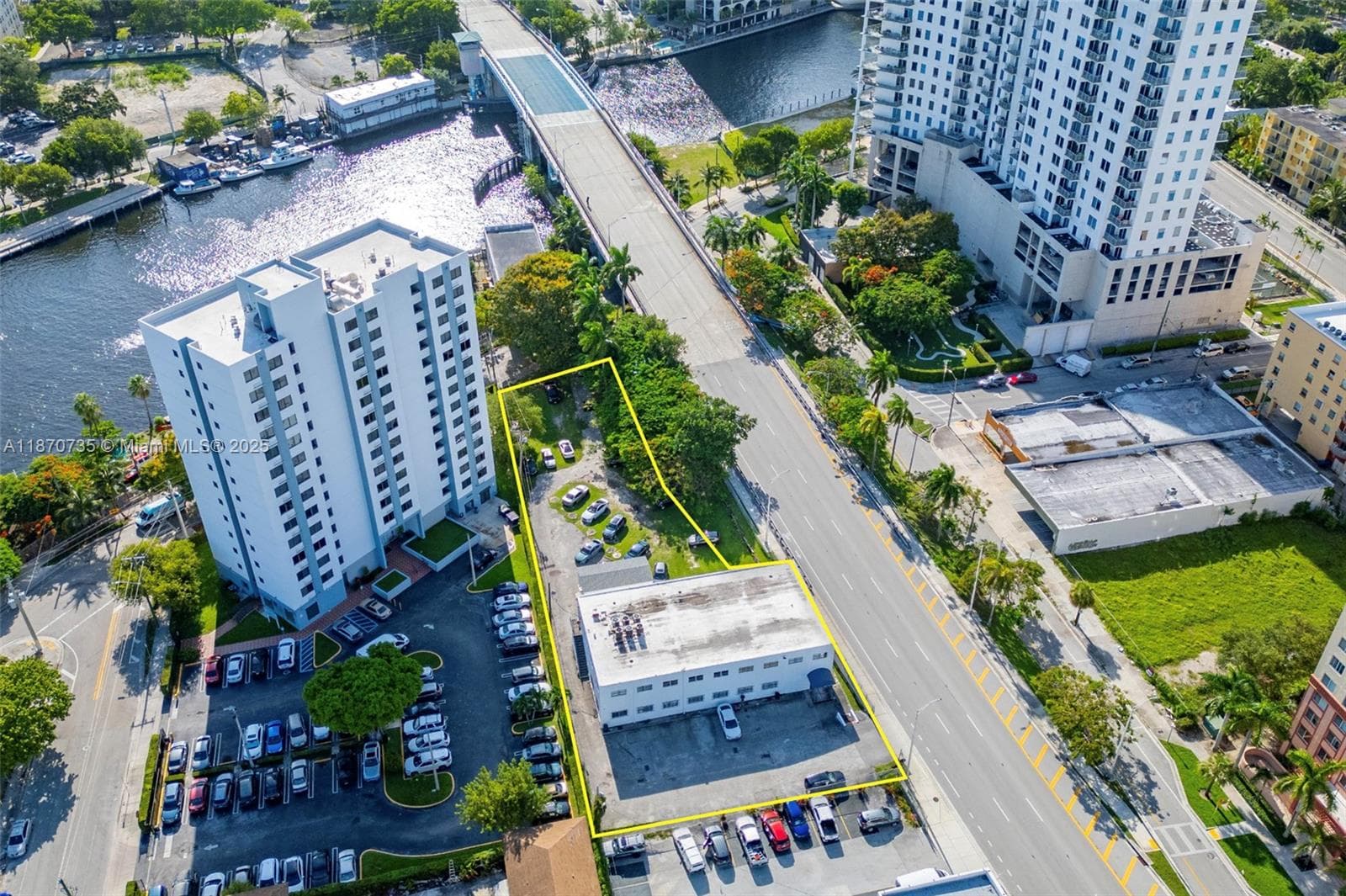 529 W Flagler St, Miami FL 33130 photo 2