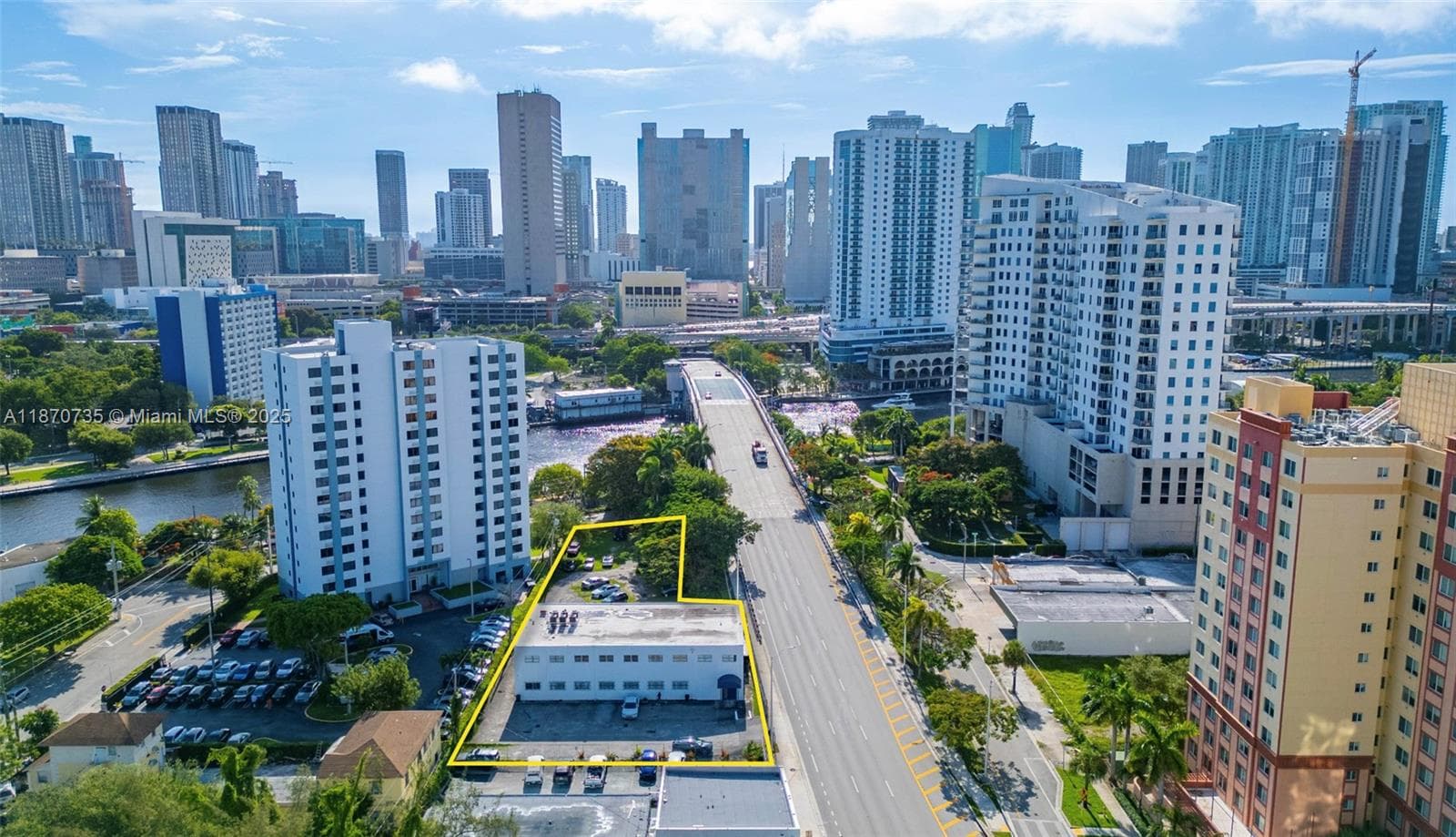 529 W Flagler St, Miami FL 33130 photo 3