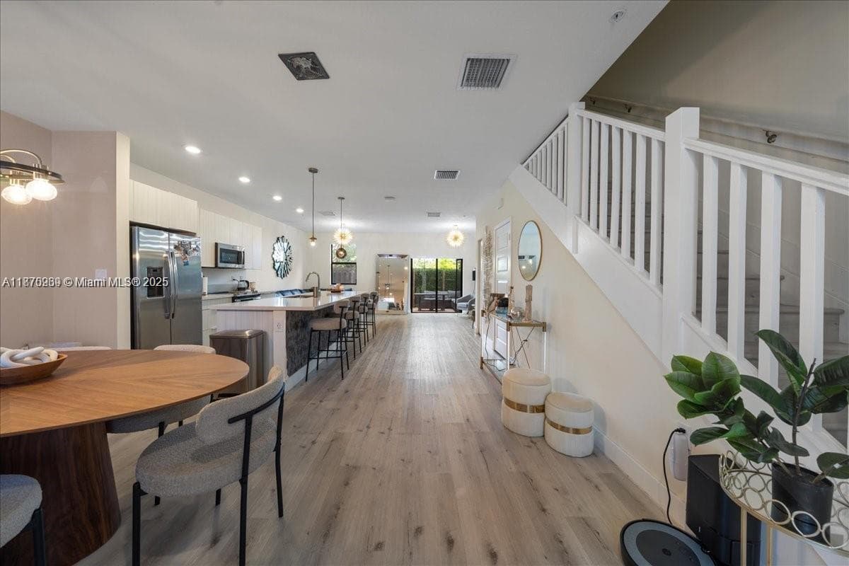 10413 NW 82nd St # 9, Doral FL 33178