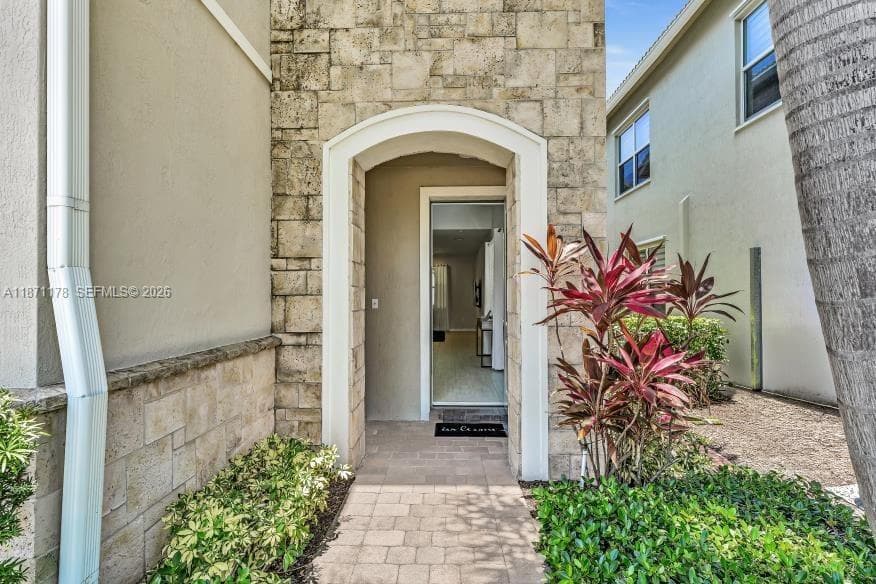 4353 Large Leaf Ln, Hollywood FL 33021 photo 5