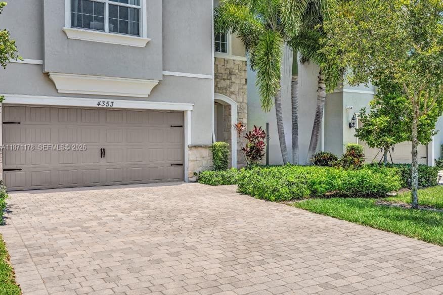 4353 Large Leaf Ln, Hollywood FL 33021 photo 4